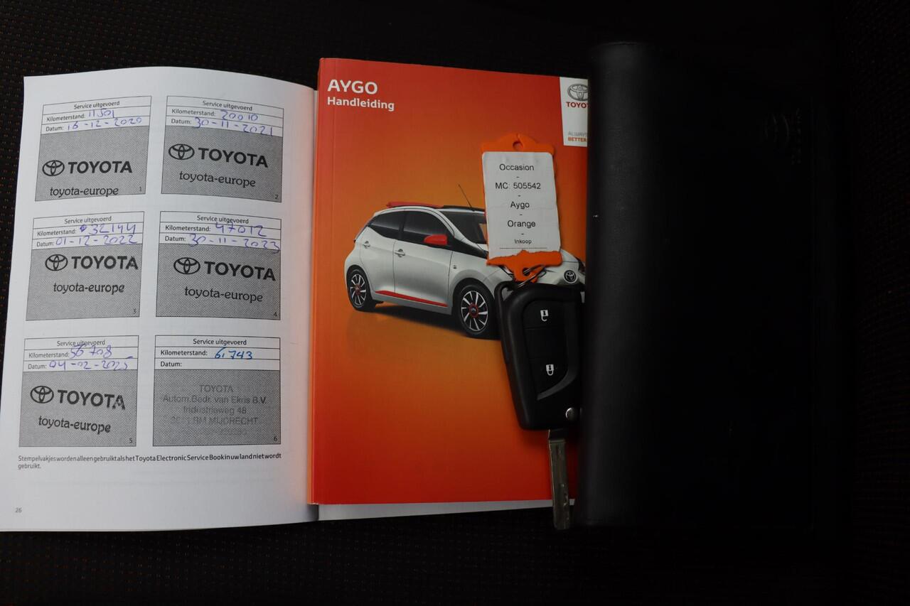 Toyota AYGO 1.0 VVT-i X-Cite Automaat, Parkeersensoren, Apple Carplay/Android Auto!