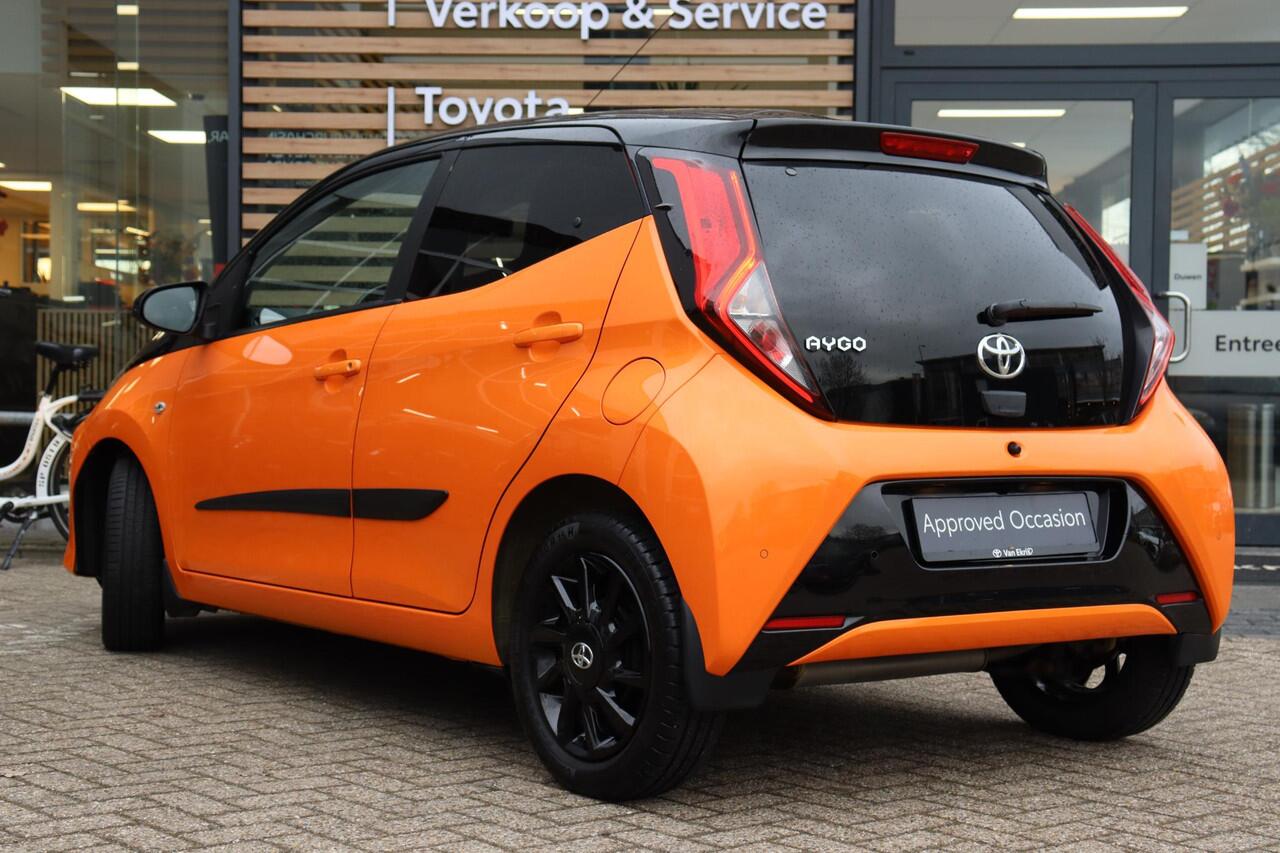 Toyota AYGO 1.0 VVT-i X-Cite Automaat, Parkeersensoren, Apple Carplay/Android Auto!