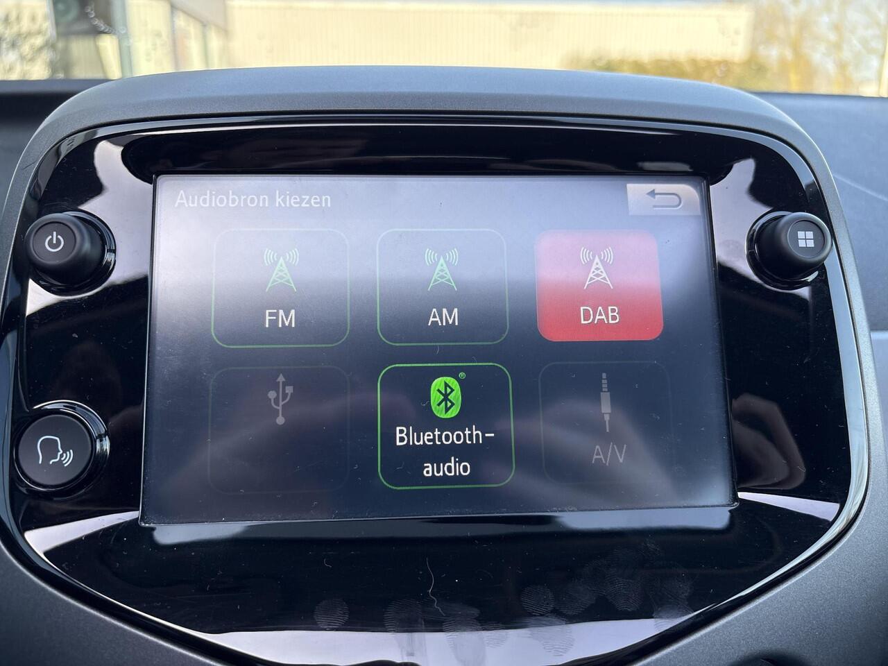 Toyota AYGO 1.0 VVT-i x-cite **CABRIO/ CLIMATE CONTROL/ AUTOMATISCHE VERLICHTING**