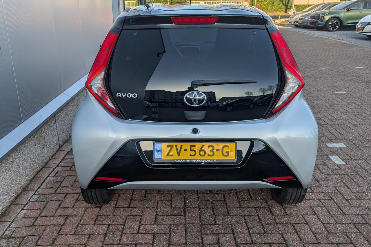 Toyota AYGO 1.0 VVT-i x-clusiv Achteruitrijcamera, Apple Carplay & Android Auto