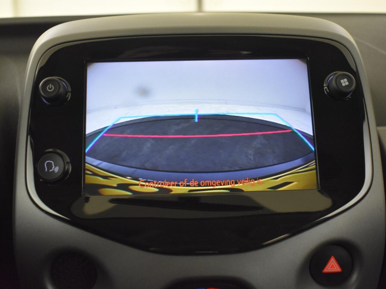 Toyota AYGO 1.0 VVT-i x-joy | All Season | Carplay | Camera