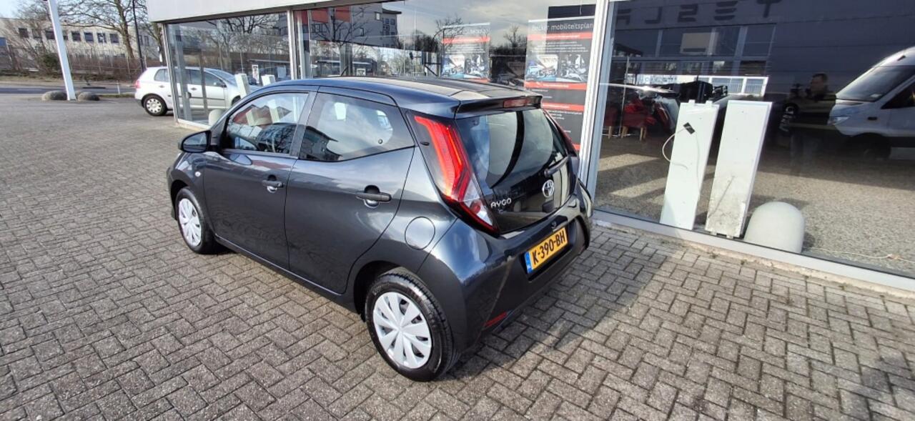 Toyota AYGO 1.0 x-fun NLauto | dealeronderhouden