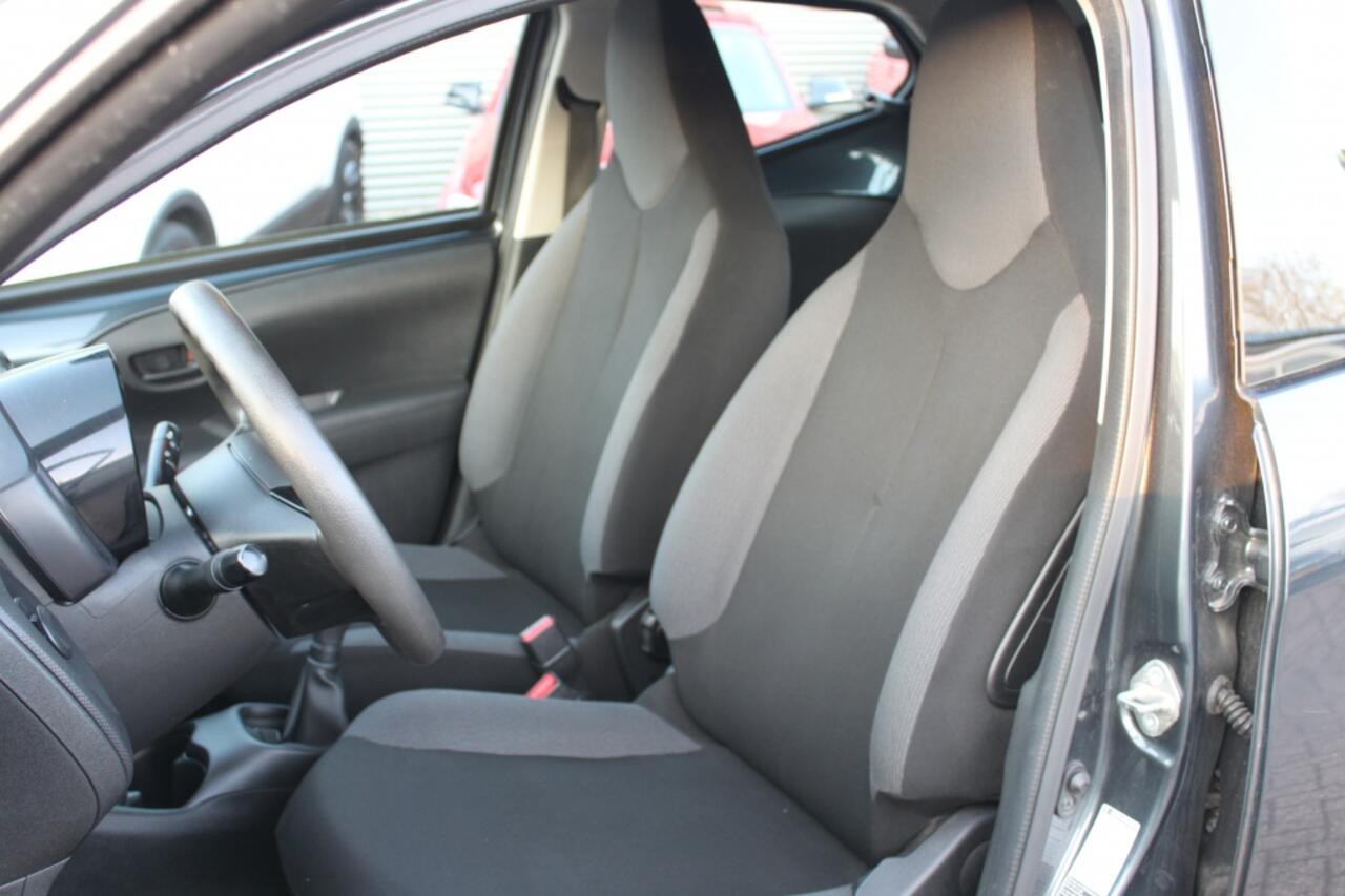 Toyota AYGO 1.0 VVT-i x-fun airco