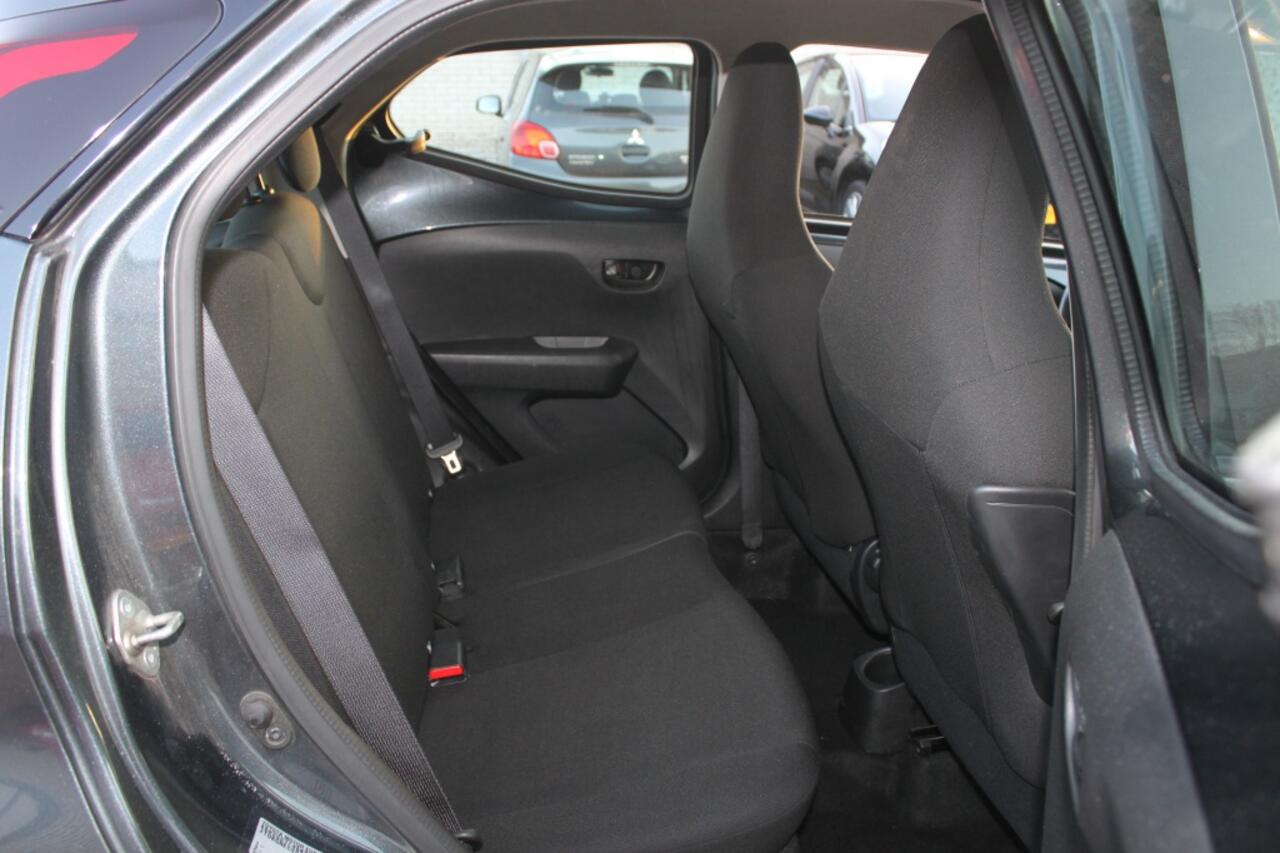 Toyota AYGO 1.0 VVT-i x-fun airco