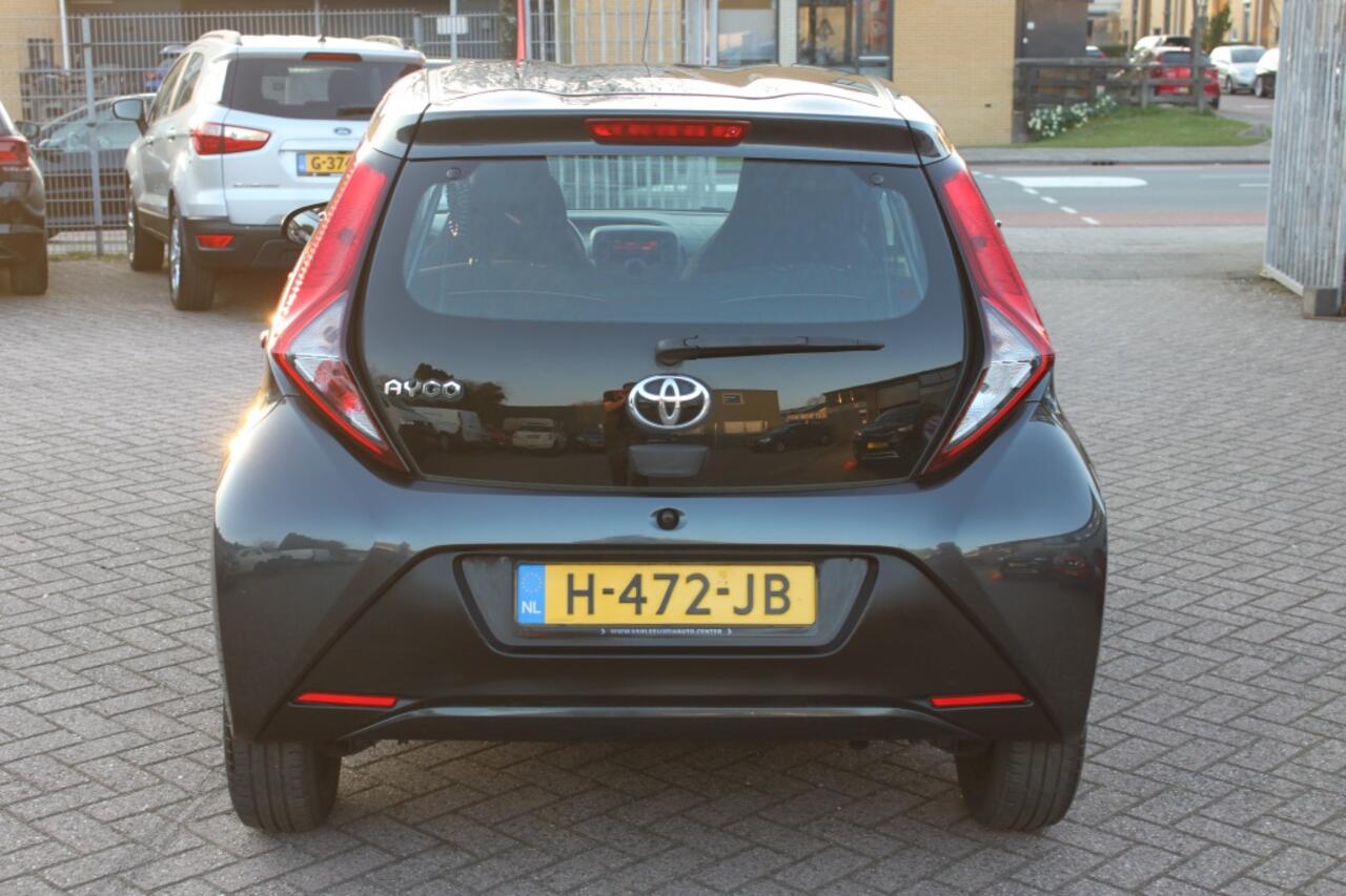Toyota AYGO 1.0 VVT-i x-fun airco