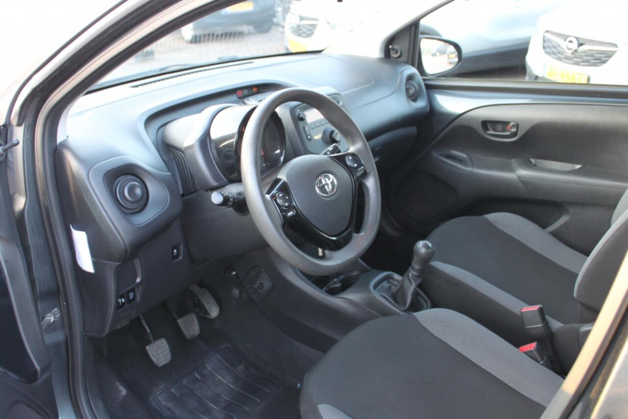 Toyota AYGO 1.0 VVT-i x-fun airco