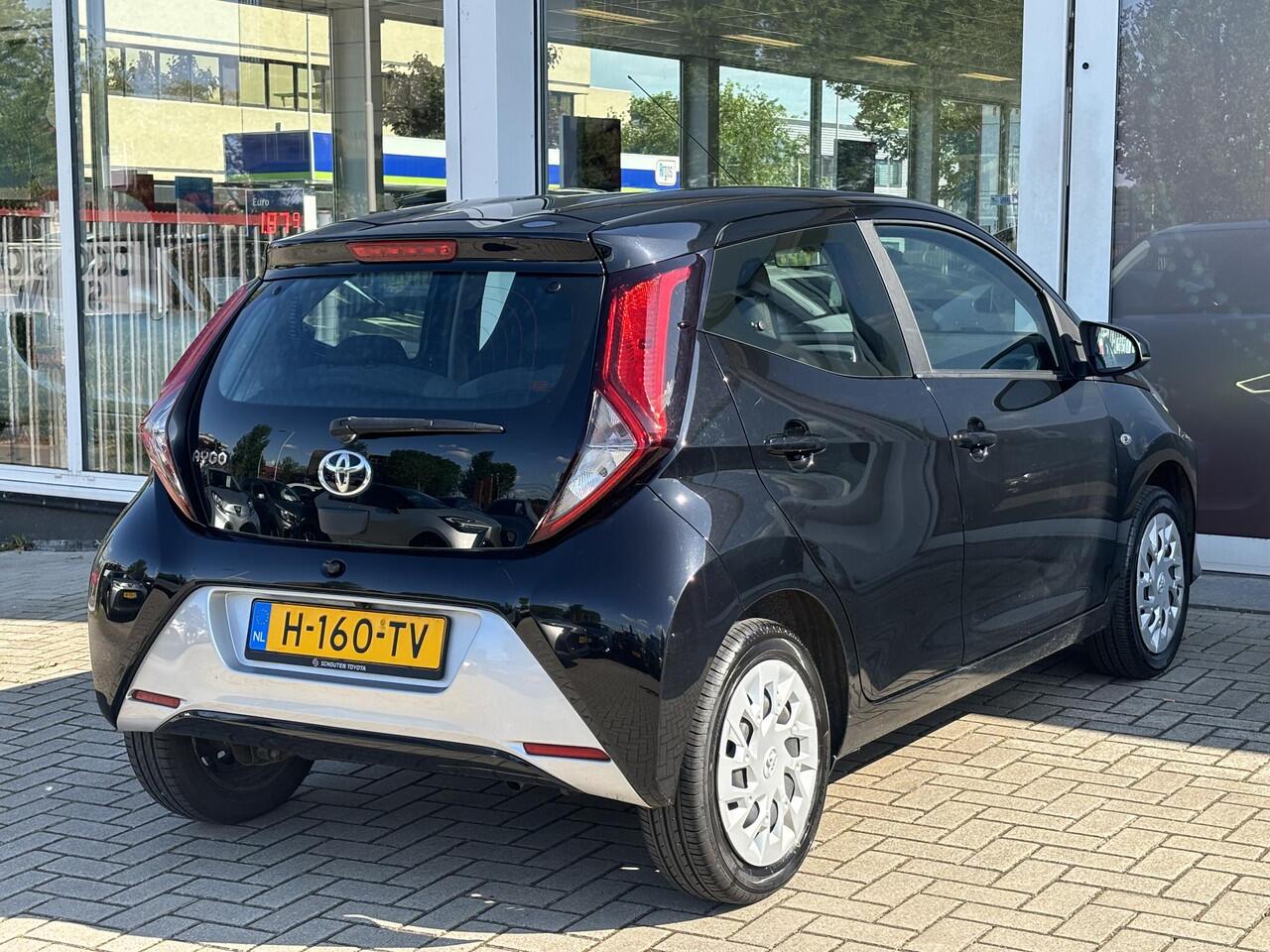 Toyota AYGO 1.0 VVT-i x-play | Apple Carplay/Android Auto | Camera | 1ste eigenaar | Toyota garantie tot 2030!