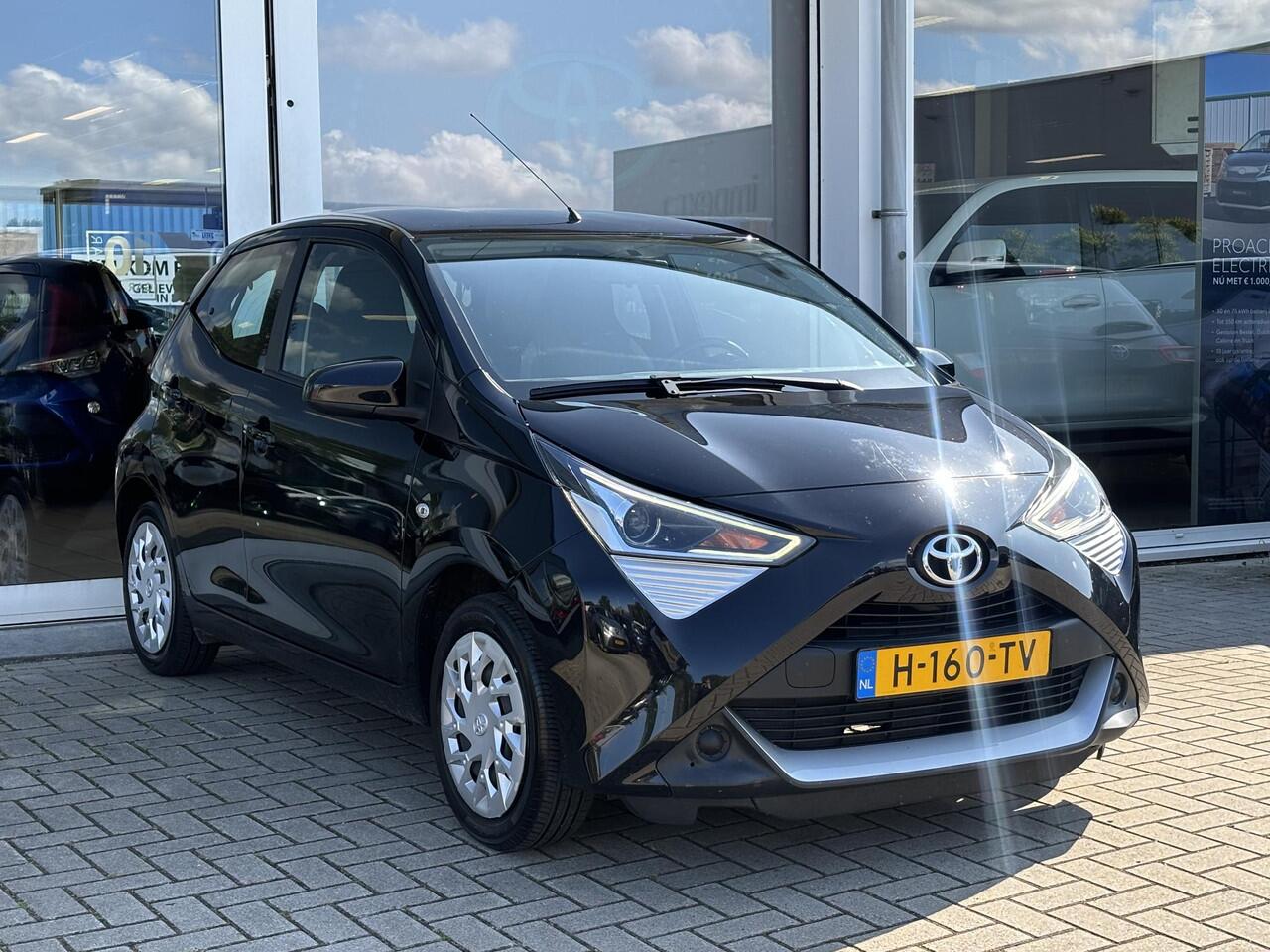 Toyota AYGO 1.0 VVT-i x-play | Apple Carplay/Android Auto | Camera | 1ste eigenaar | Toyota garantie tot 2030!