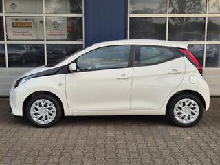 toyota-aygo-1.0-vvt-i-x-play--camer