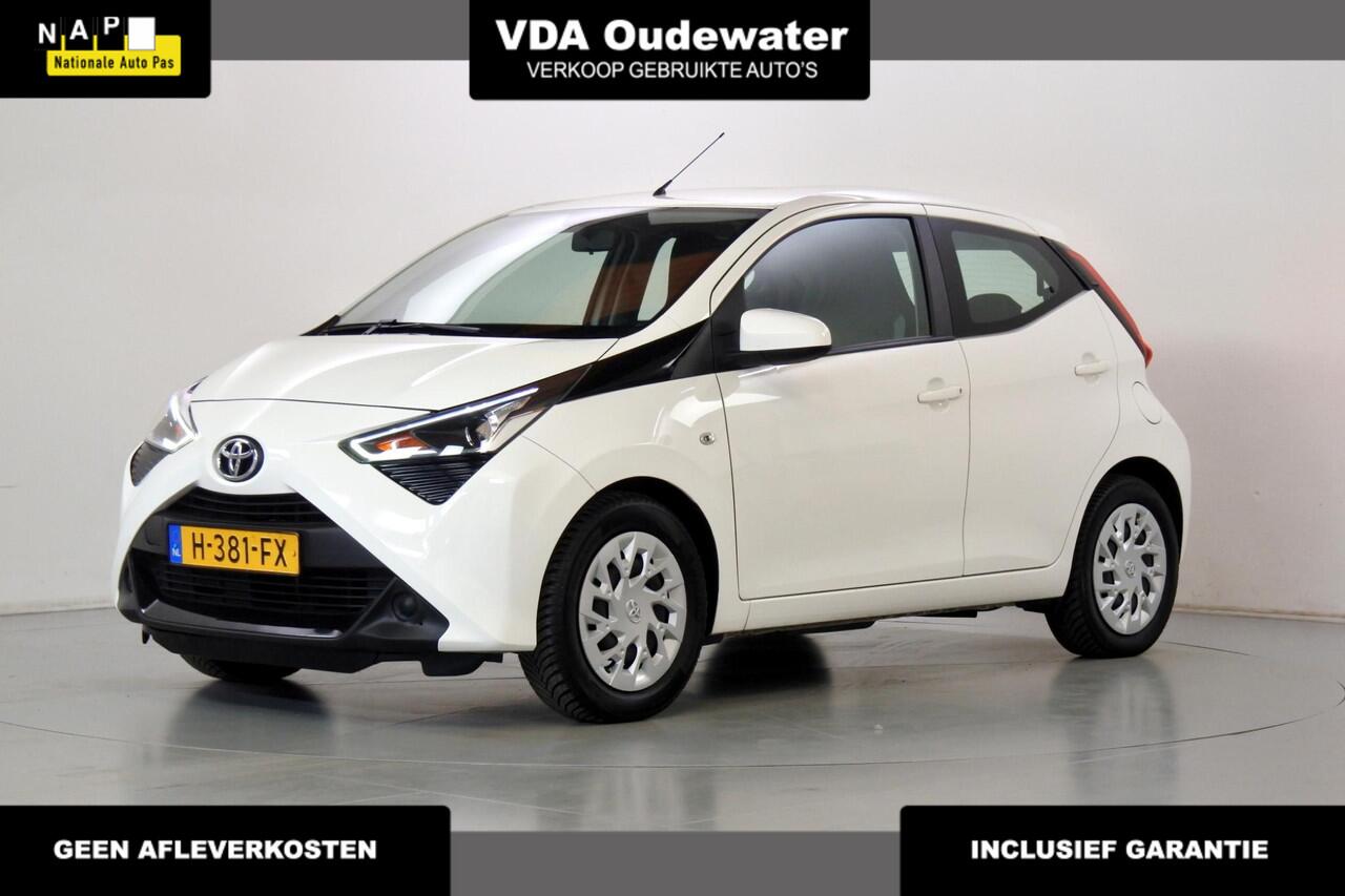Toyota AYGO 1.0 VVT-i X-play Navigatie