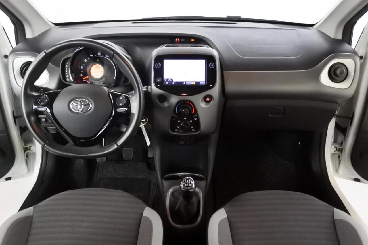 Toyota AYGO 1.0 VVT-i X-play Navigatie