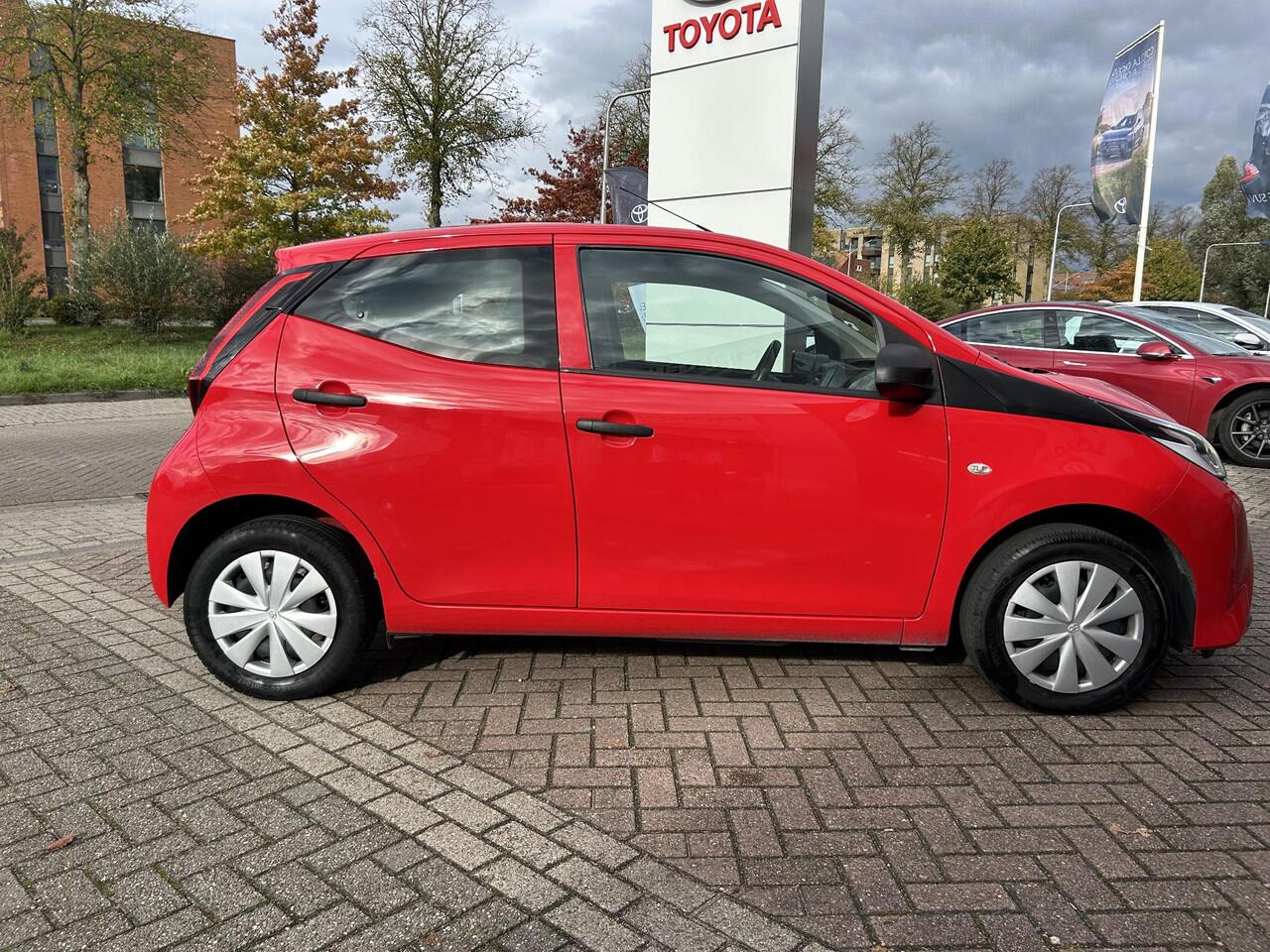 Toyota AYGO 1.0 VVT-i x-fun