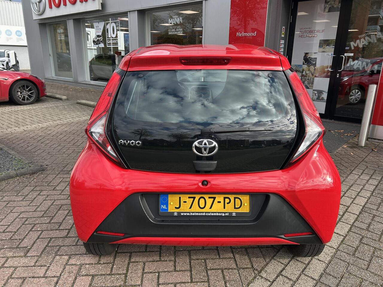 Toyota AYGO 1.0 VVT-i x-fun