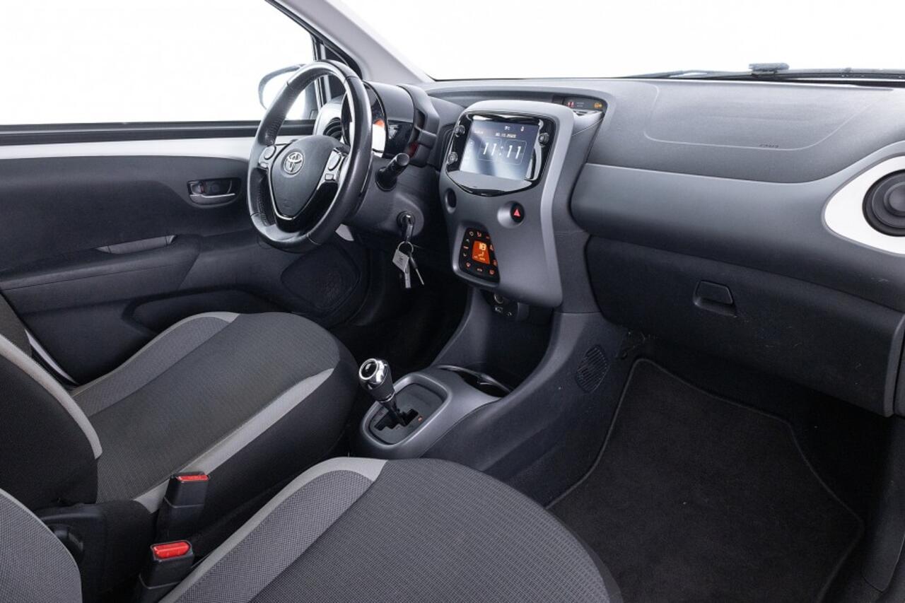 Toyota AYGO 1.0 VVT-i x-joy 5-drs Automaat | ECC | VELGEN | CAMERA ? 1e Eigenaar