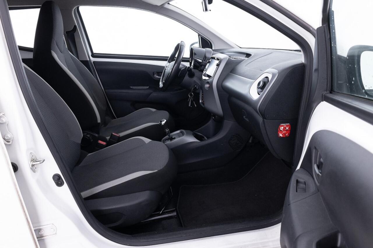 Toyota AYGO 1.0 VVT-i x-joy 5-drs Automaat | ECC | VELGEN | CAMERA ? 1e Eigenaar