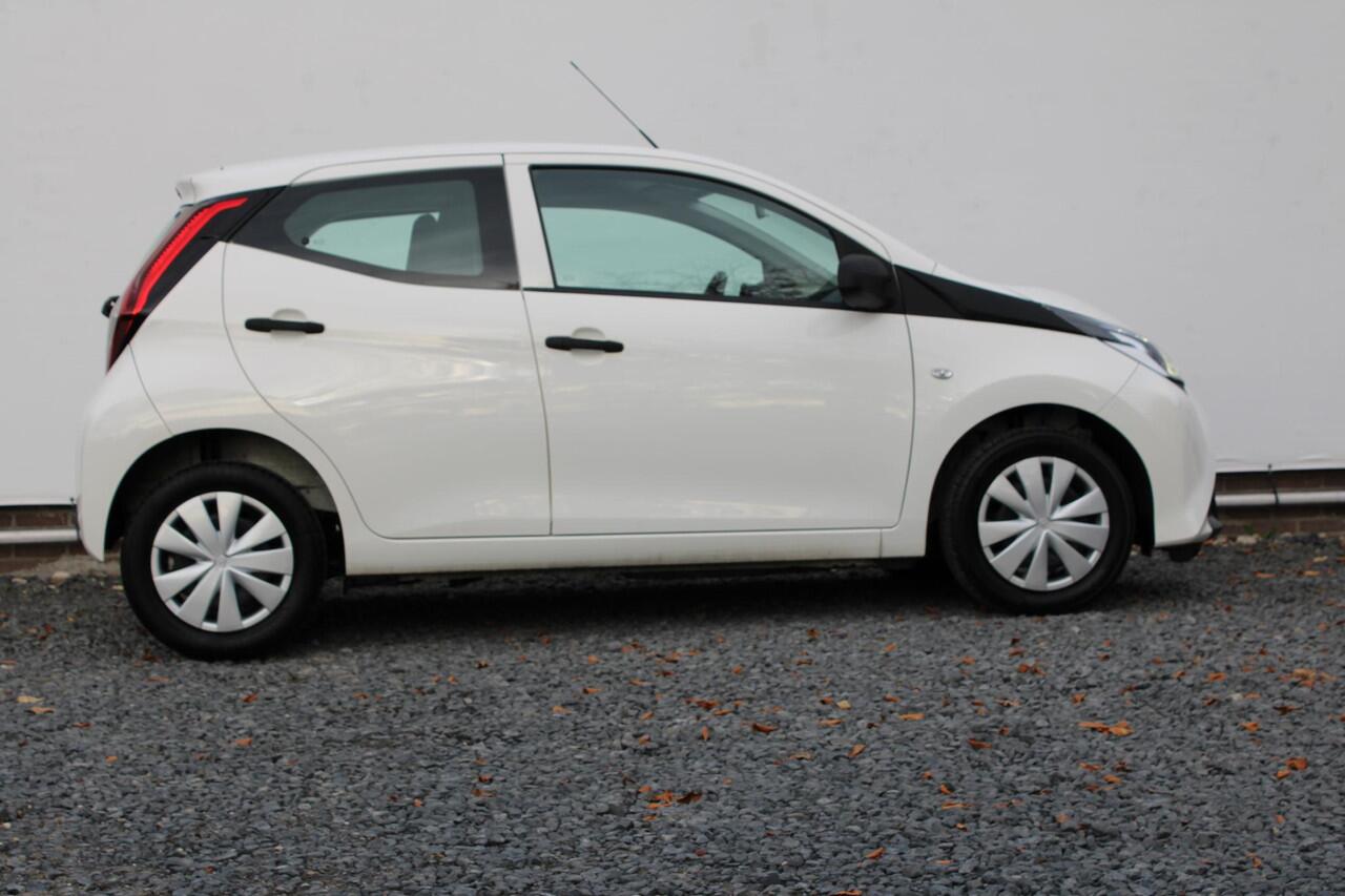 Toyota AYGO 1.0 VVT-i x-fun Dealer onderhouden