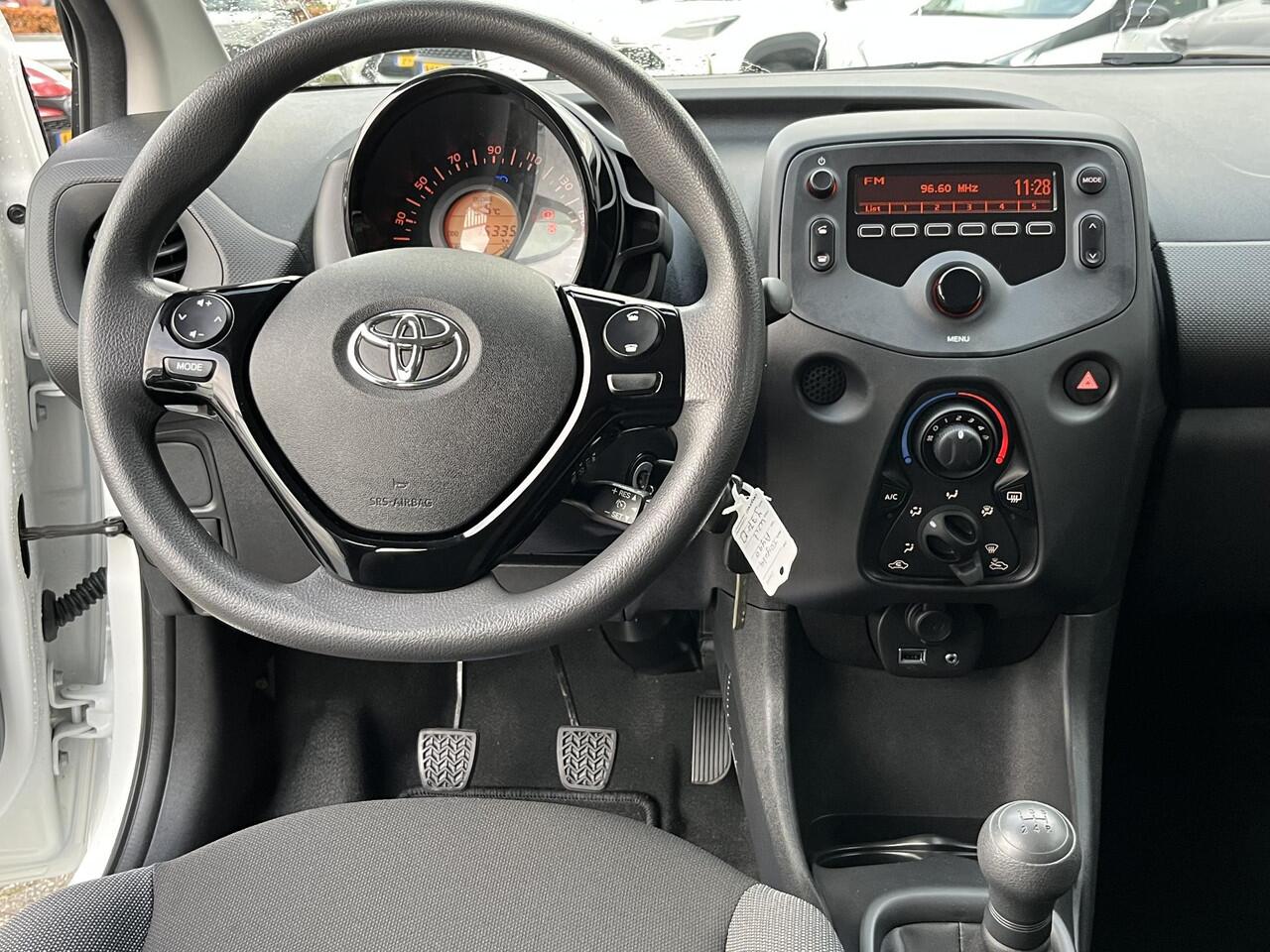 Toyota AYGO 1.0 VVT-i x-fun