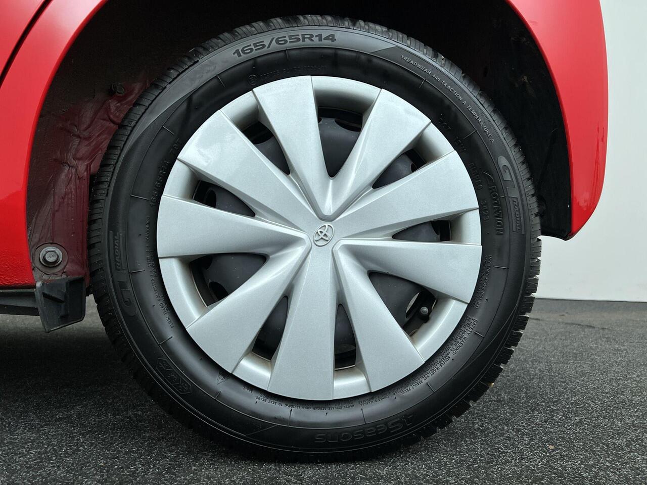 Toyota AYGO 1.0 VVT-i x-fun |