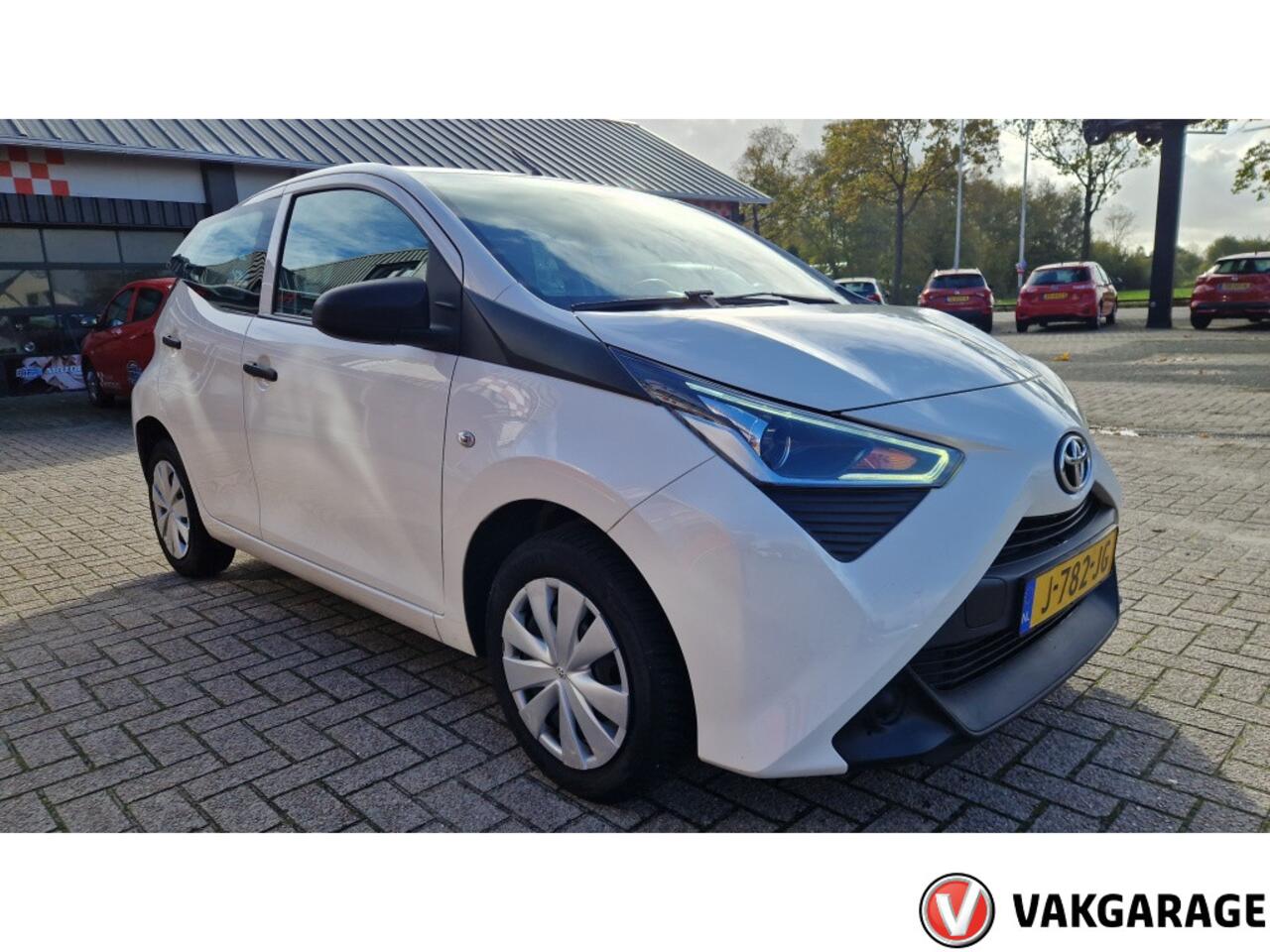 Toyota AYGO 1.0 VVT-i x-fun