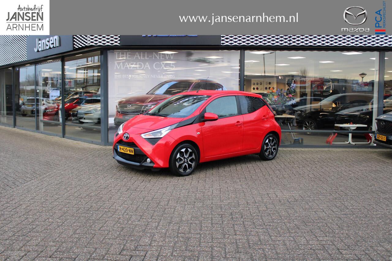 Toyota AYGO 1.0 VVT-i x-joy , Trekhaak, Clima, Camera, Apple Carplay, Bluetooth, LMV 15 Inch, Armsteun, Elek.Ramen