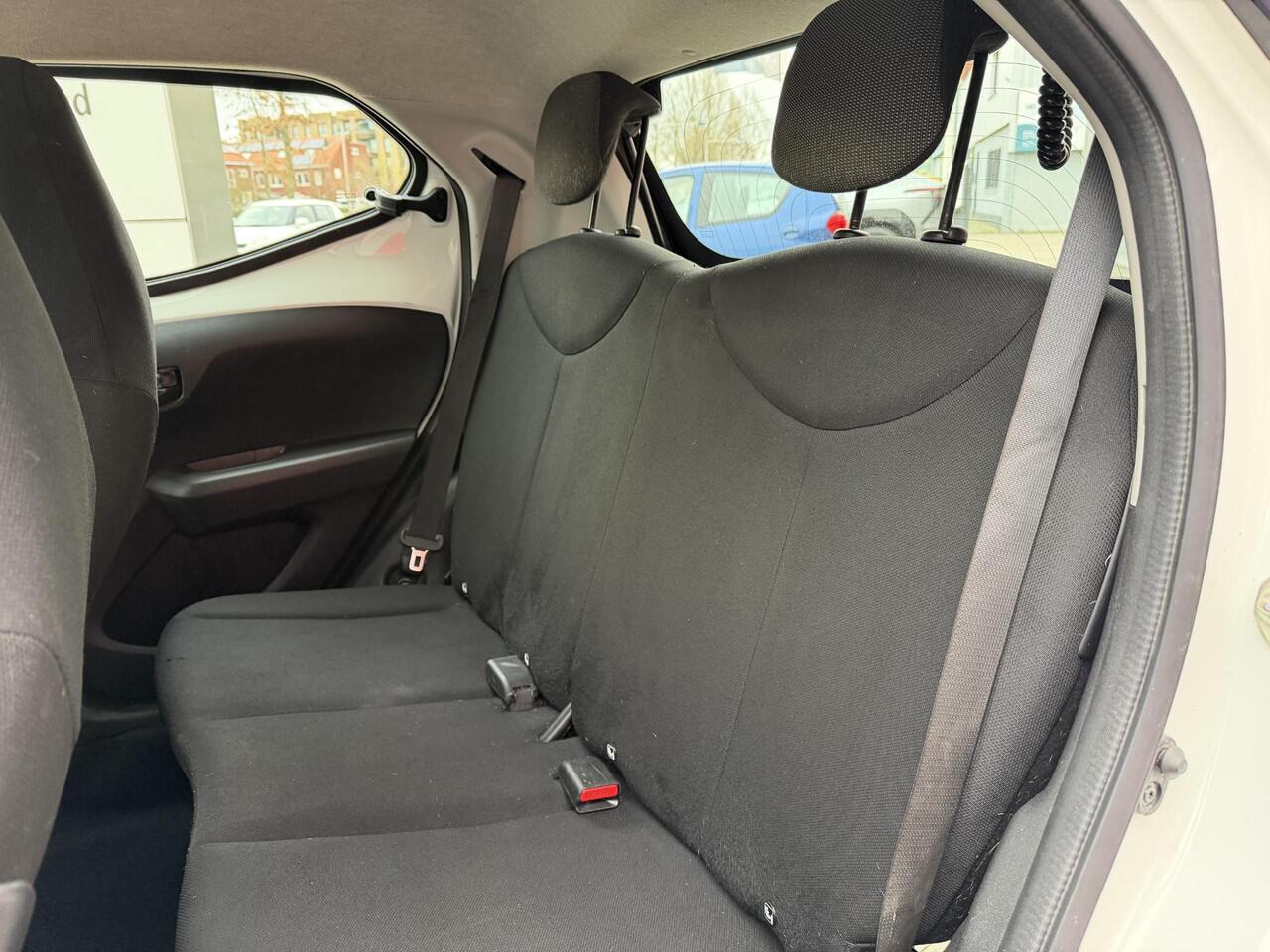 Toyota AYGO 1.0 VVT-i x-fun Eerste eigenaar | lage kilometerstand | Airco