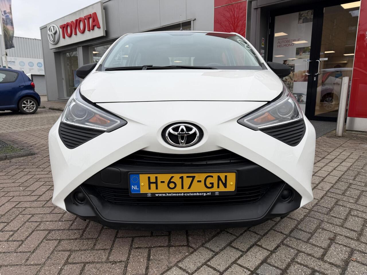 Toyota AYGO 1.0 VVT-i x-fun Eerste eigenaar | lage kilometerstand | Airco