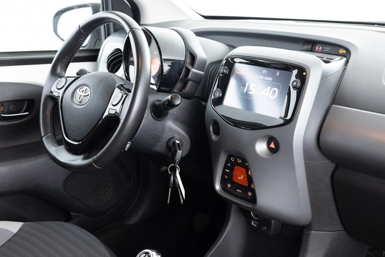 Toyota AYGO 1.0 VVT-i x-joy 5-drs | ECC | VELGEN | CAMERA ? 1e Eigenaar