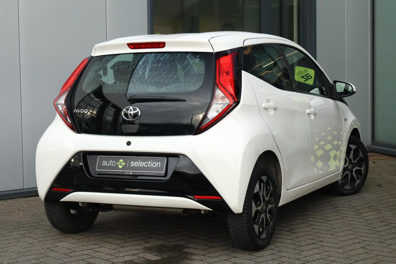 Toyota AYGO 1.0 VVT-i x-joy / Automaat