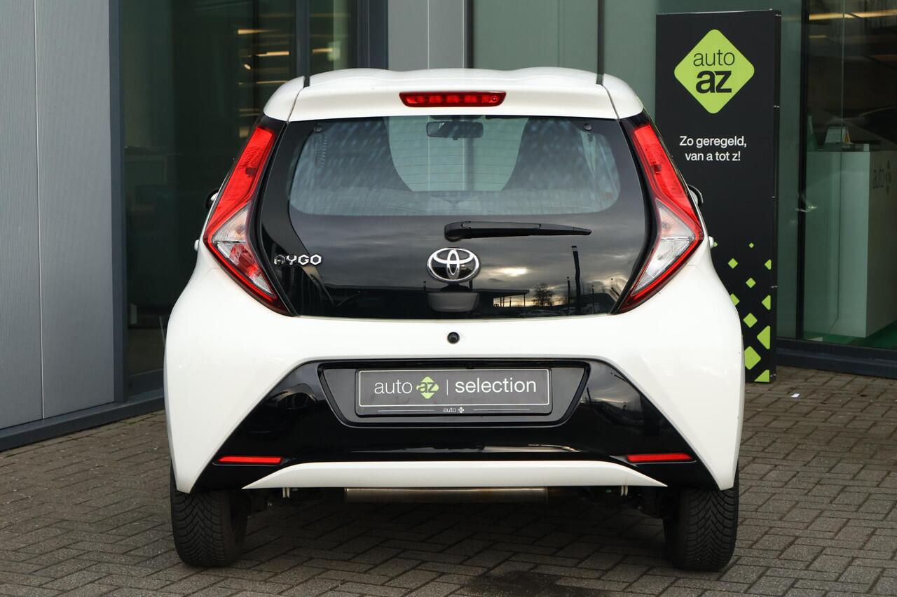 Toyota AYGO 1.0 VVT-i x-joy / Automaat