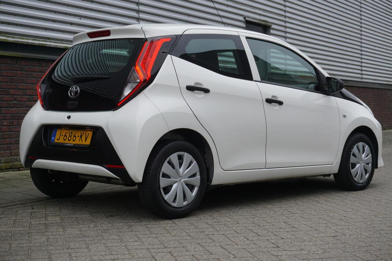 Toyota AYGO 1.0 VVT-i x-fun | Led | Bluetooth | Cruise Control