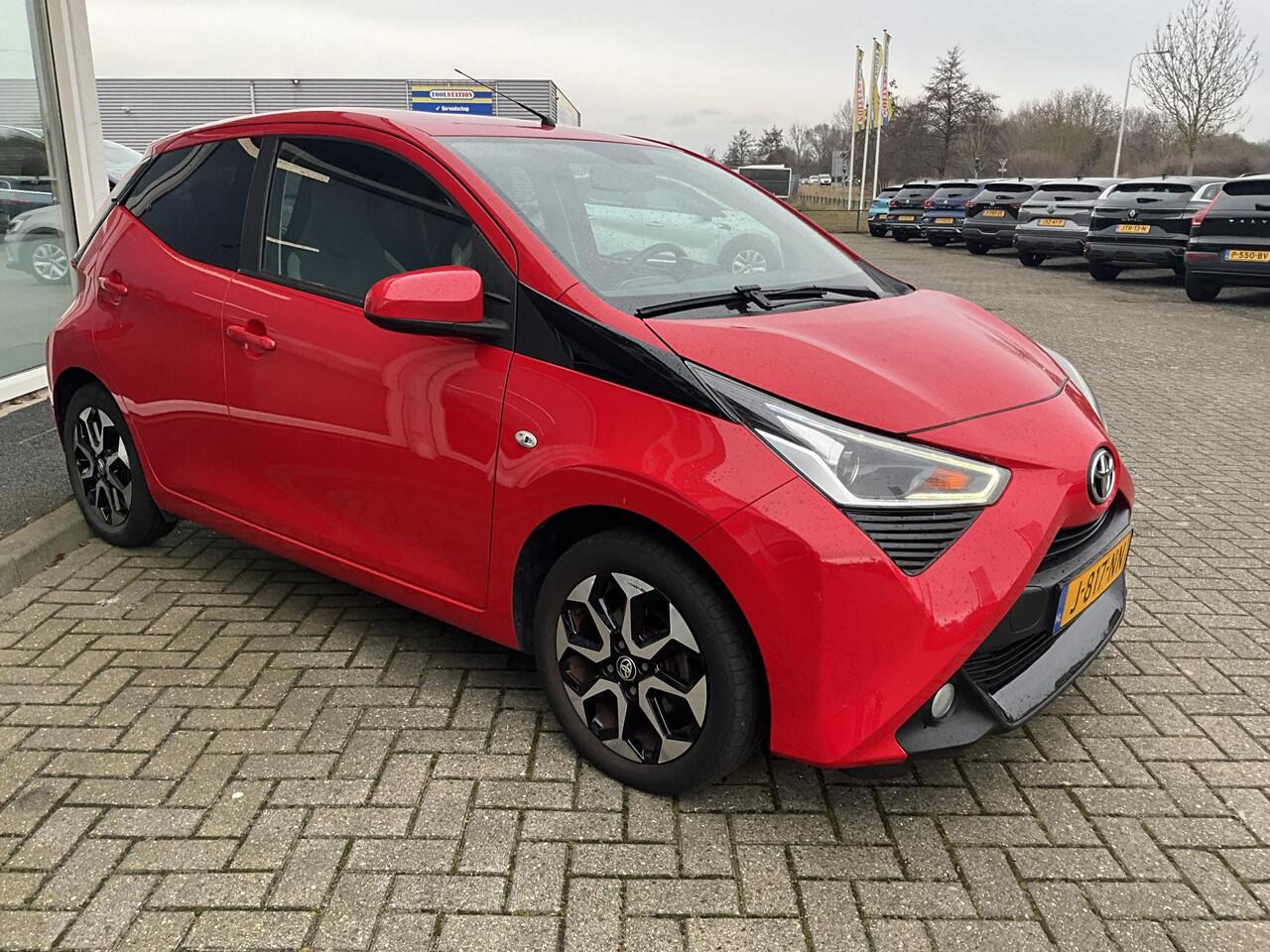 Toyota AYGO 1.0 VVT-i x-joy