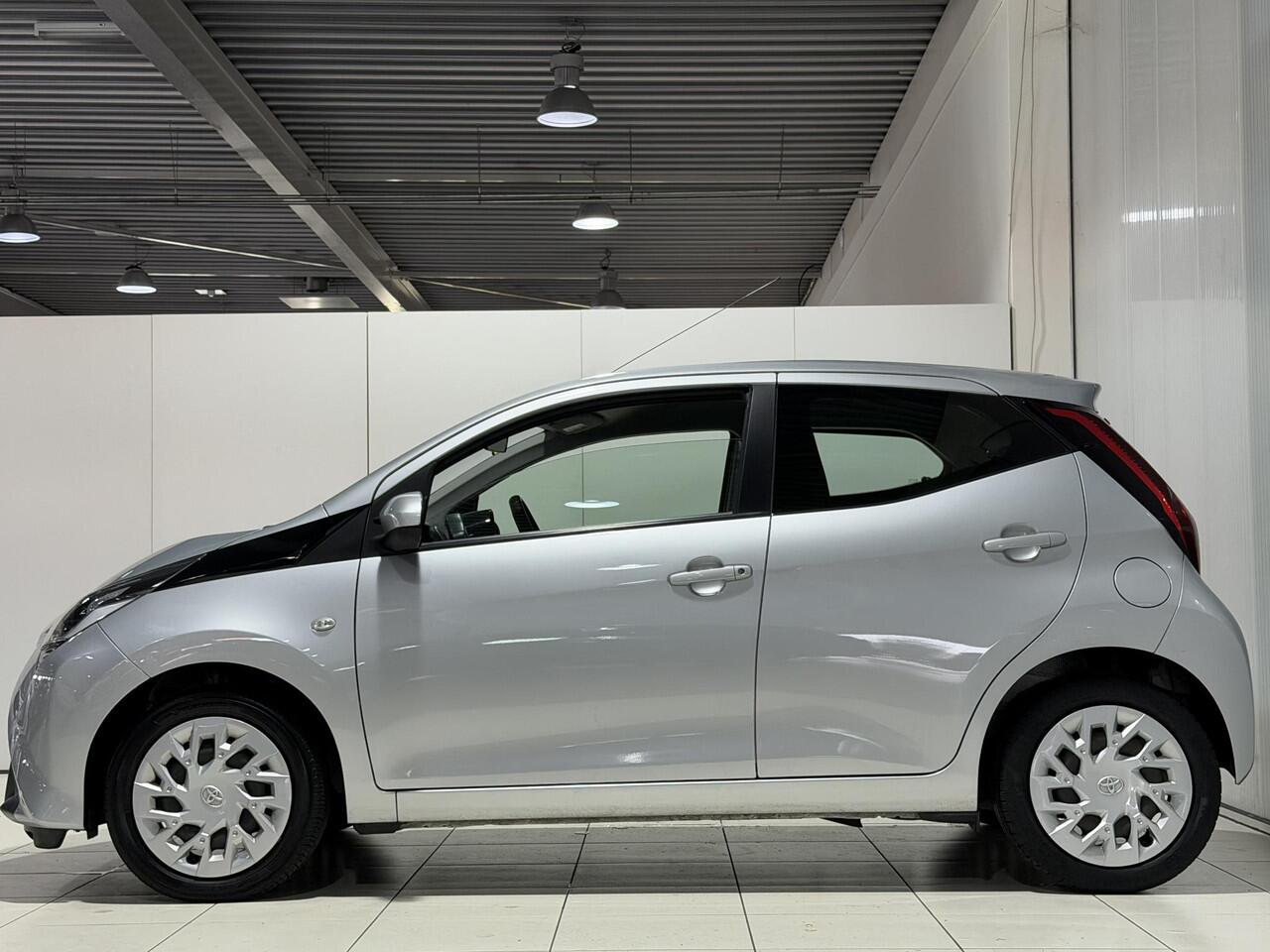 Toyota AYGO 1.0 VVT-i x-play