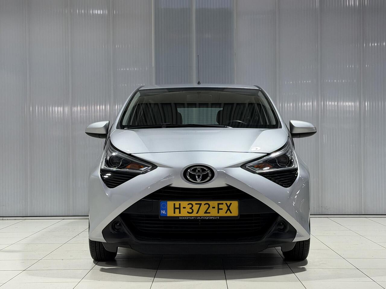 Toyota AYGO 1.0 VVT-i x-play