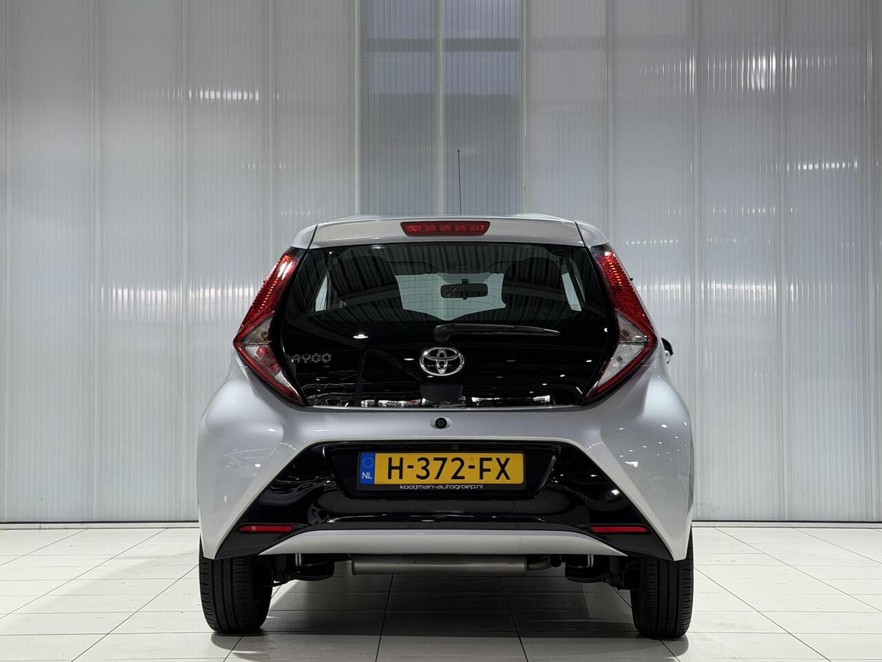 Toyota AYGO 1.0 VVT-i x-play