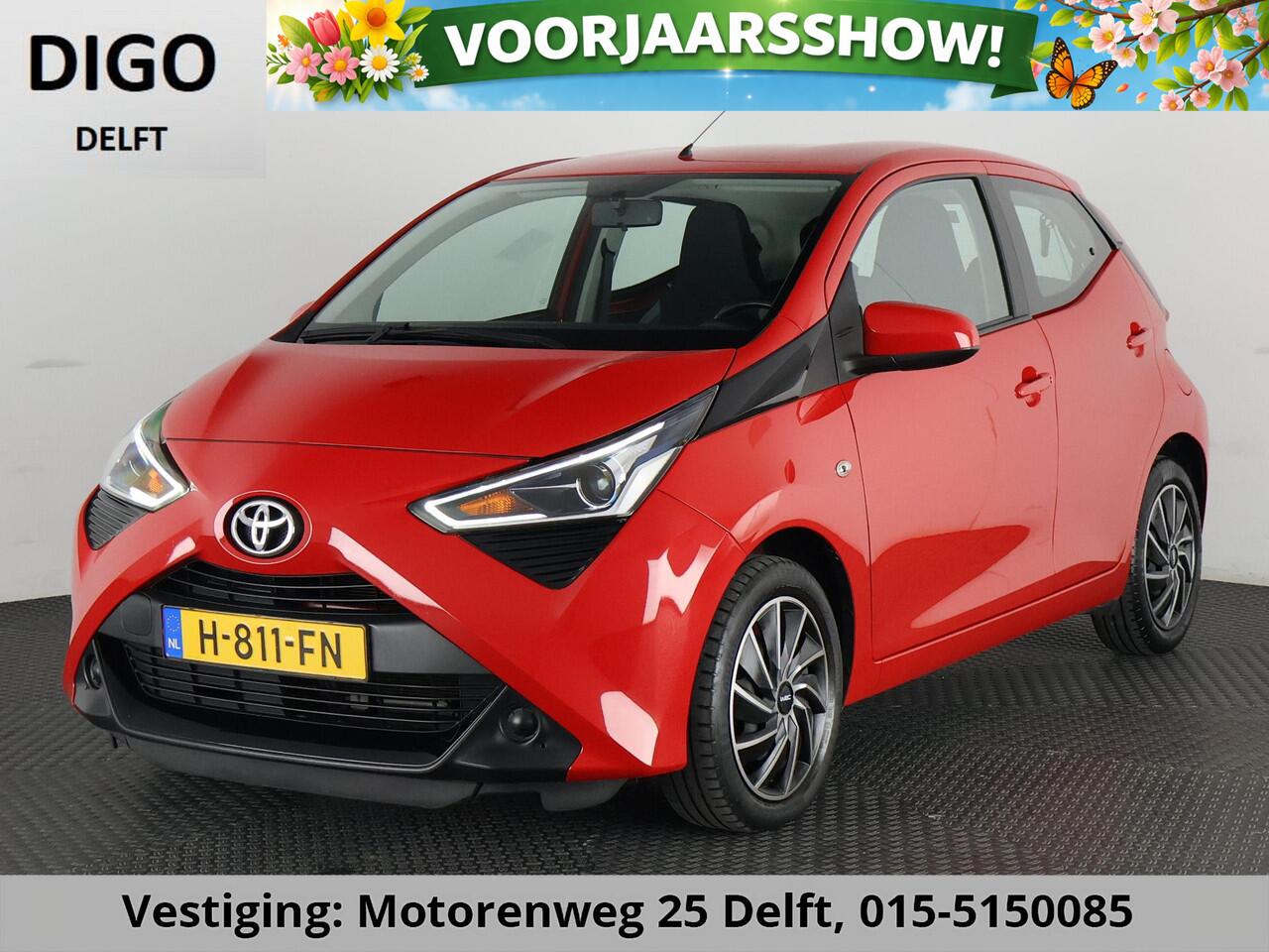 Toyota AYGO 1.0 VVT-i X-PLAY CARPLAY NAVI GARANTIE 2030* . CAMERA . DEALER ONDERHOUDEN . APPLE CARPLAY & ANDROID AUTO