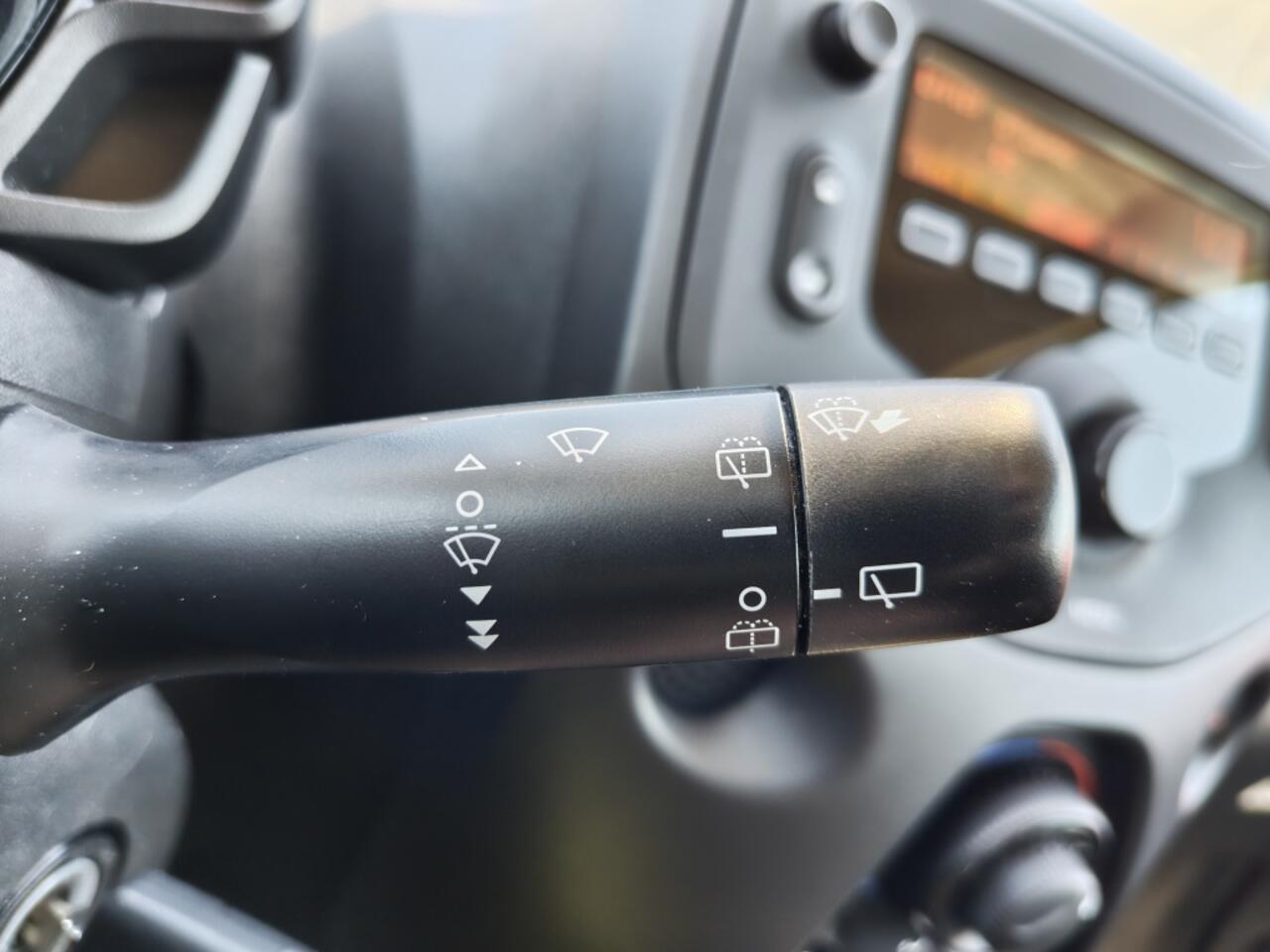 Toyota AYGO 1.0 VVT-i x-fun | Airco | DAB | Bluetooth | El. Ramen |