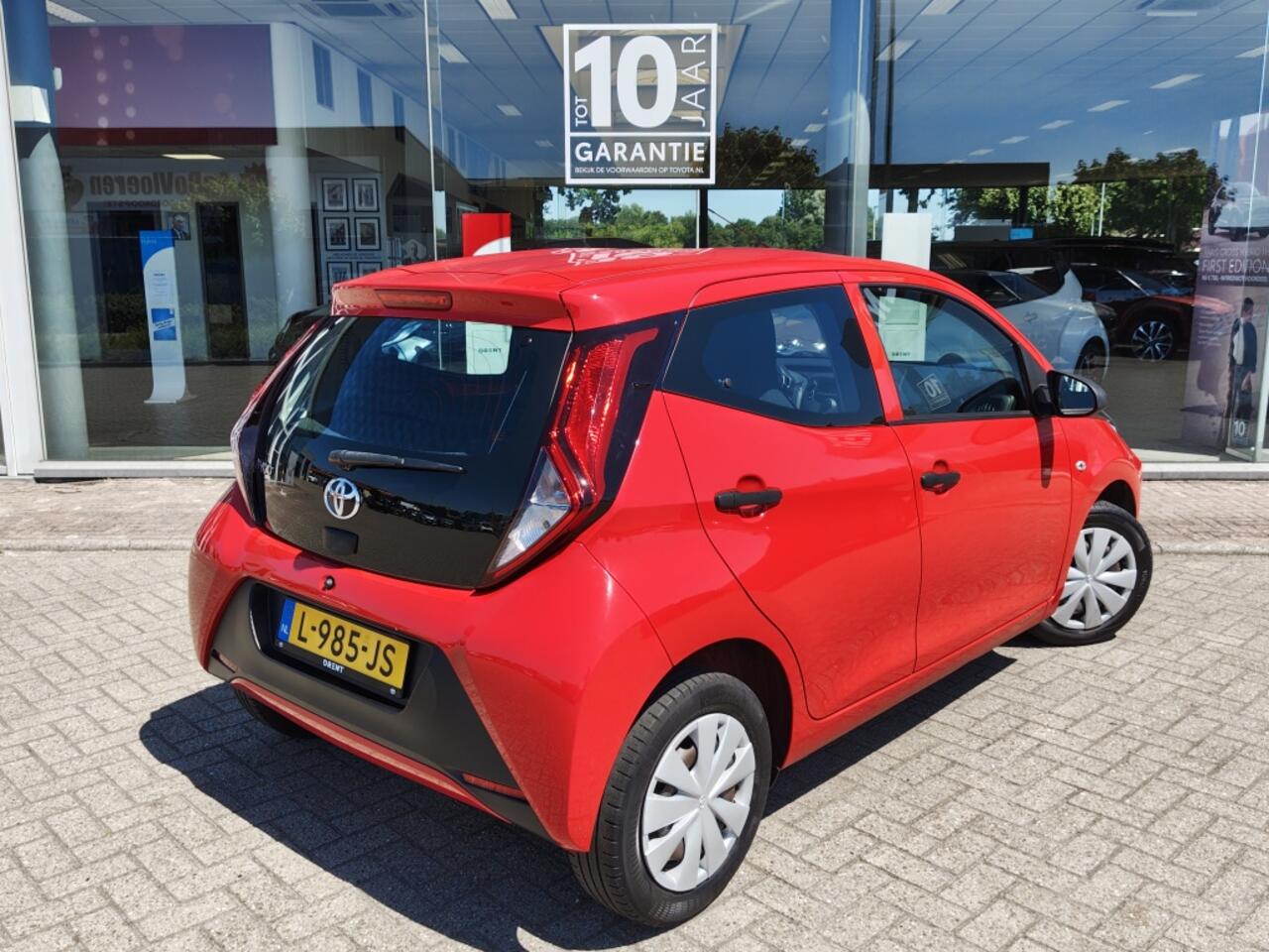 Toyota AYGO 1.0 VVT-i x-fun | Airco | DAB | Bluetooth | El. Ramen |