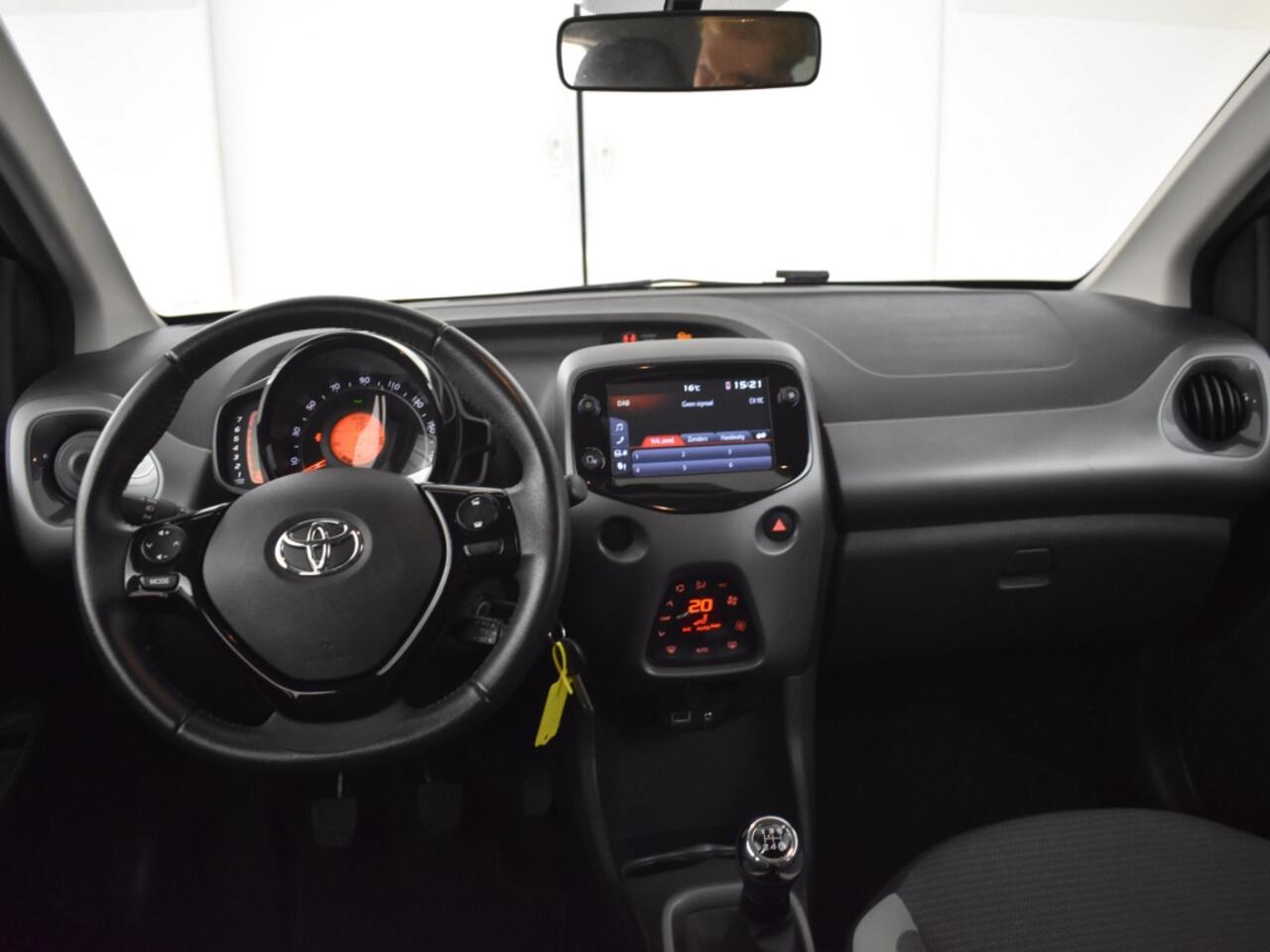 Toyota AYGO 1.0 VVT-i x-joy | Climate Controll | Camera | Carplay