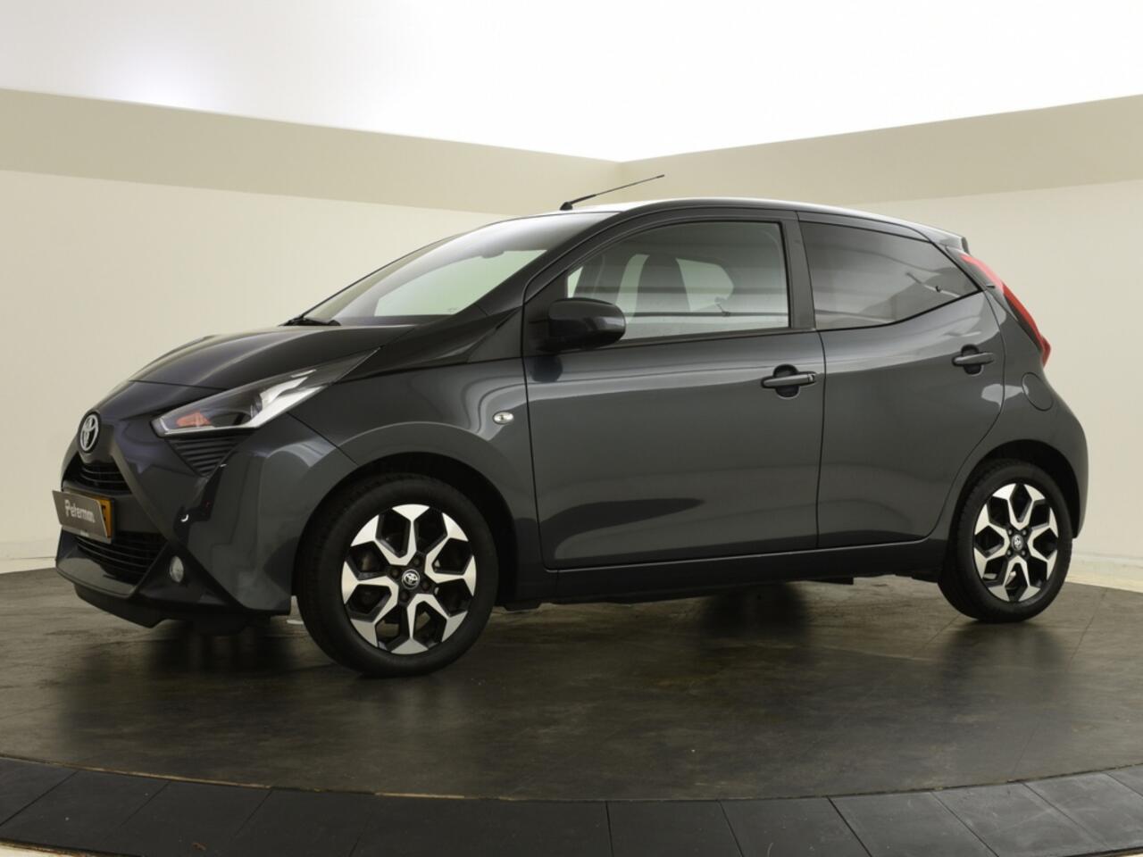 Toyota AYGO 1.0 VVT-i x-joy | Climate Controll | Camera | Carplay