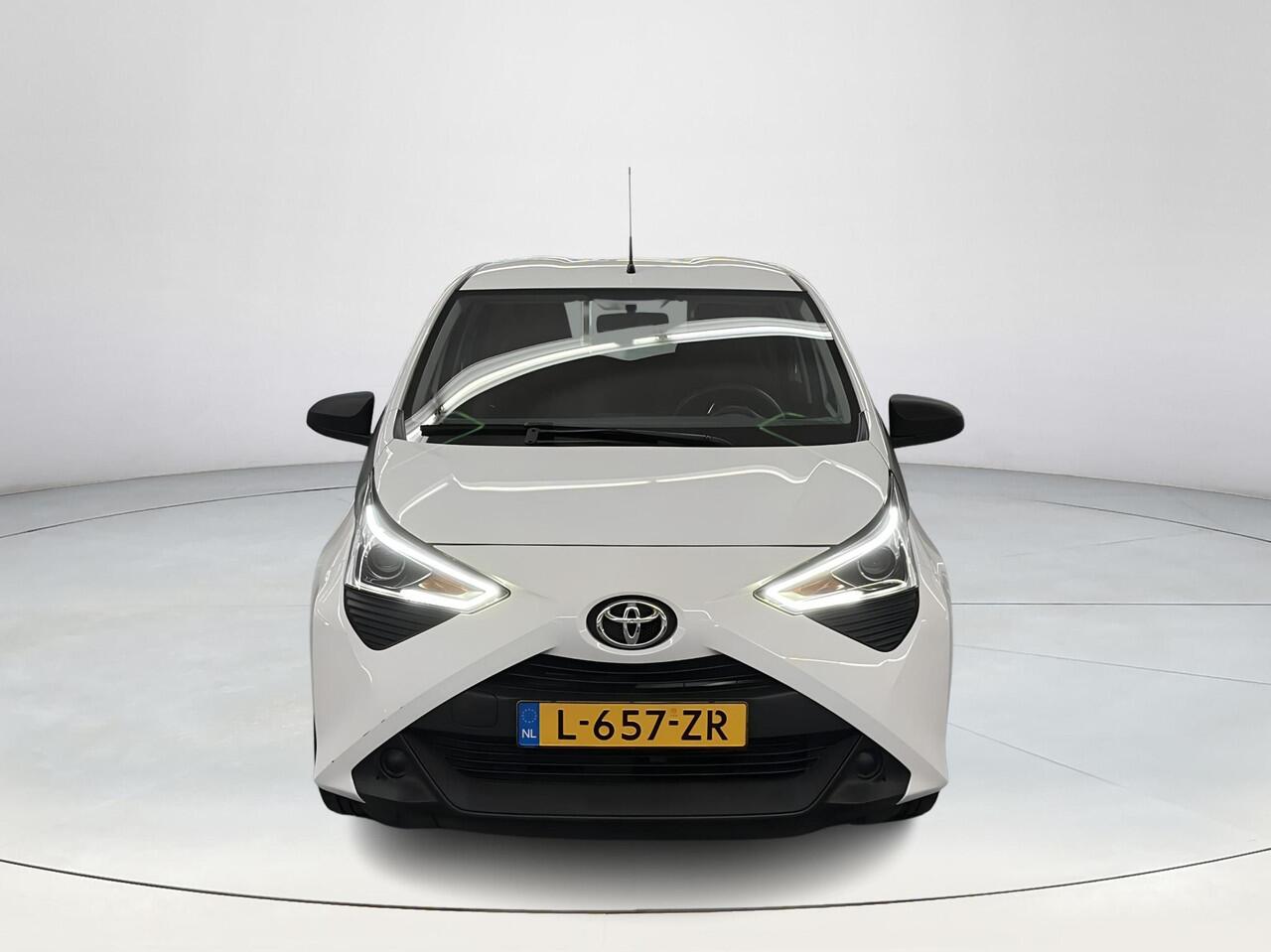 Toyota AYGO 1.0 VVT-i x-fun
