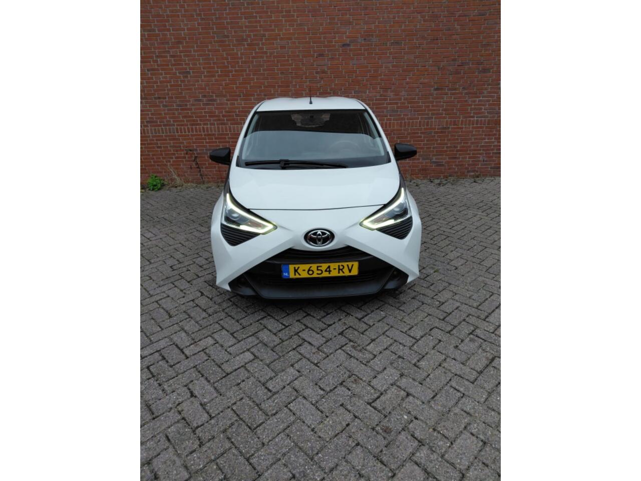 Toyota AYGO 1.0 VVT-i x-fun