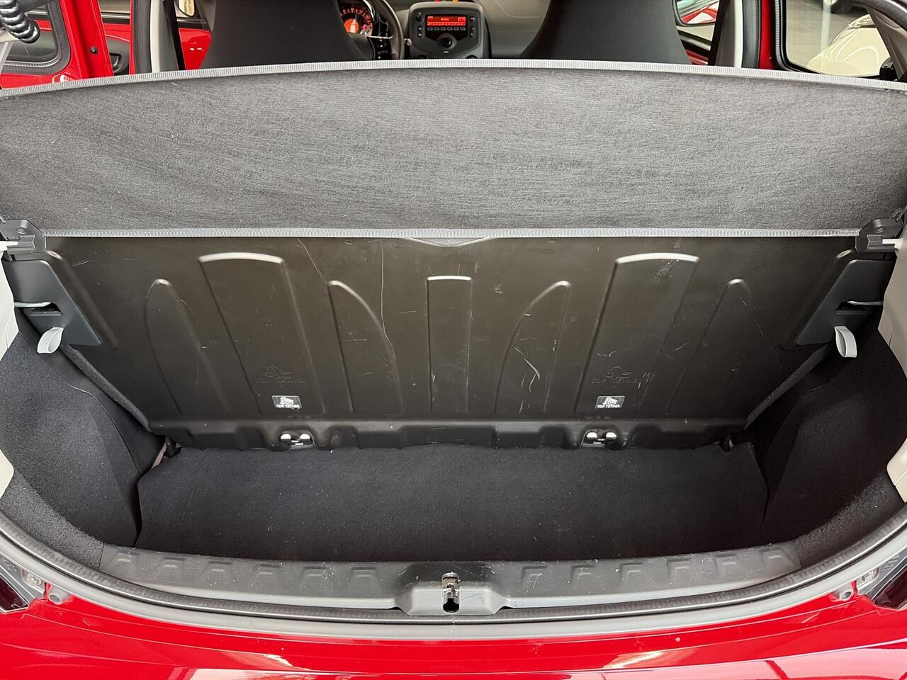 Toyota AYGO 1.0 VVT-i x-fun