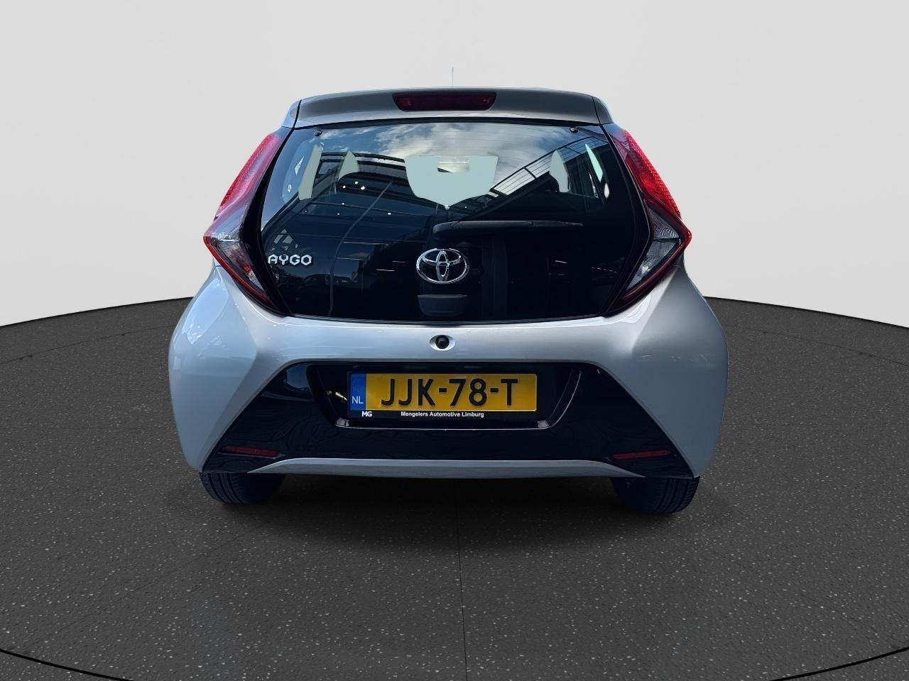 Toyota AYGO 1.0 VVT-i Team Edition | Rijklaar | LM Velgen |
