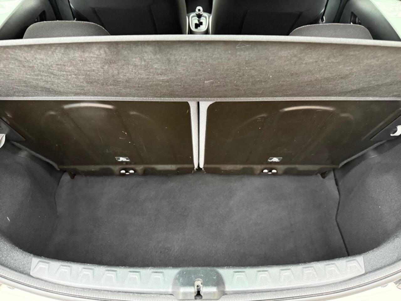 Toyota AYGO 1.0 VVT-I X-PLAY AUTOMAAT 5-DRS CAMERA/AIRCO/RADIO/CARPLAY/ ENZ.