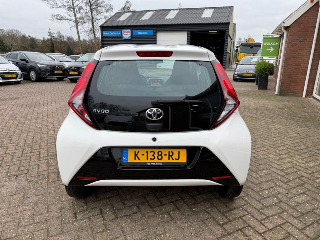 Toyota AYGO 1.0 VVT-I X-PLAY AUTOMAAT 5-DRS CAMERA/AIRCO/RADIO/CARPLAY/ ENZ.