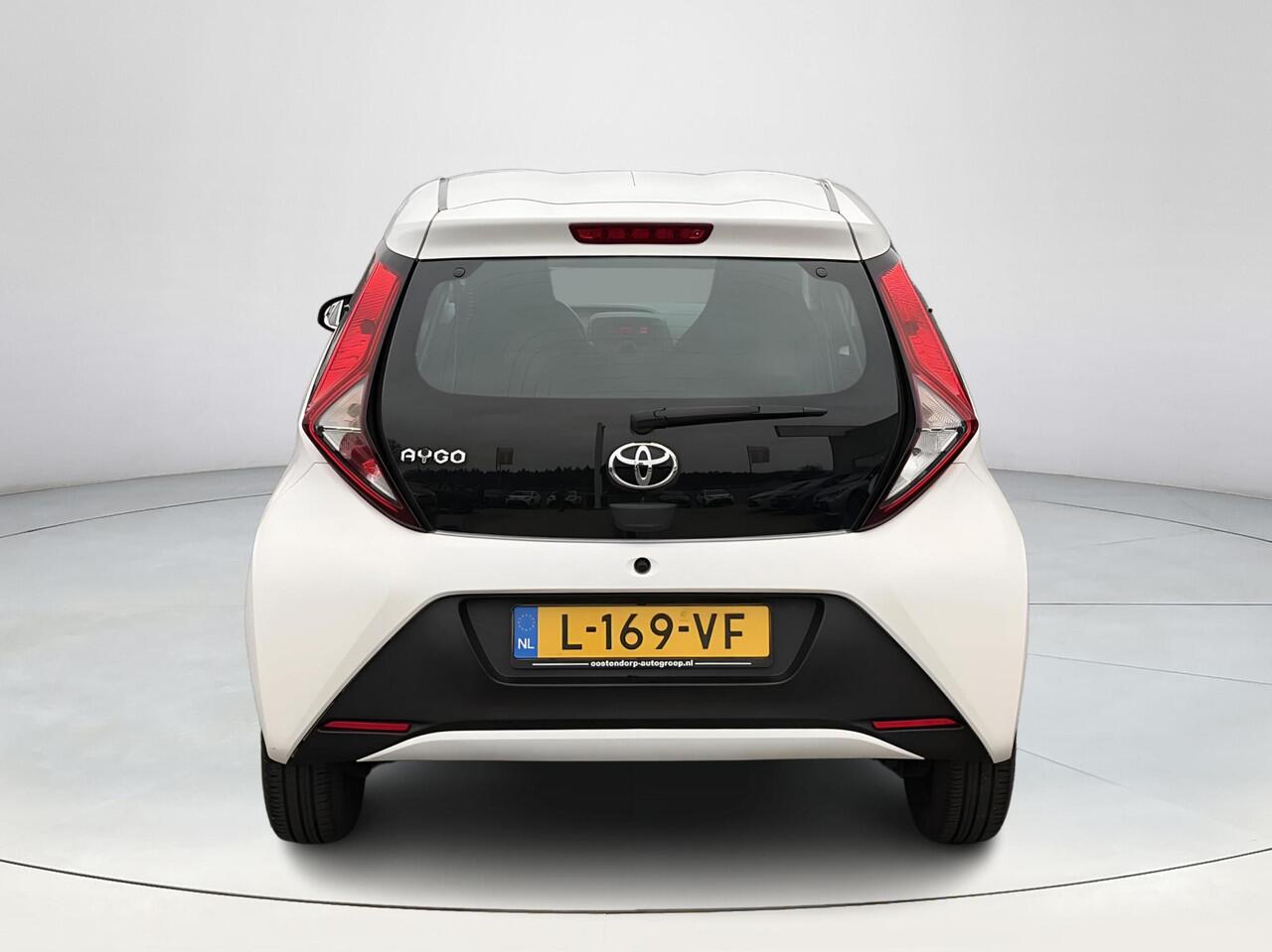 Toyota AYGO 1.0 VVT-i x-fun