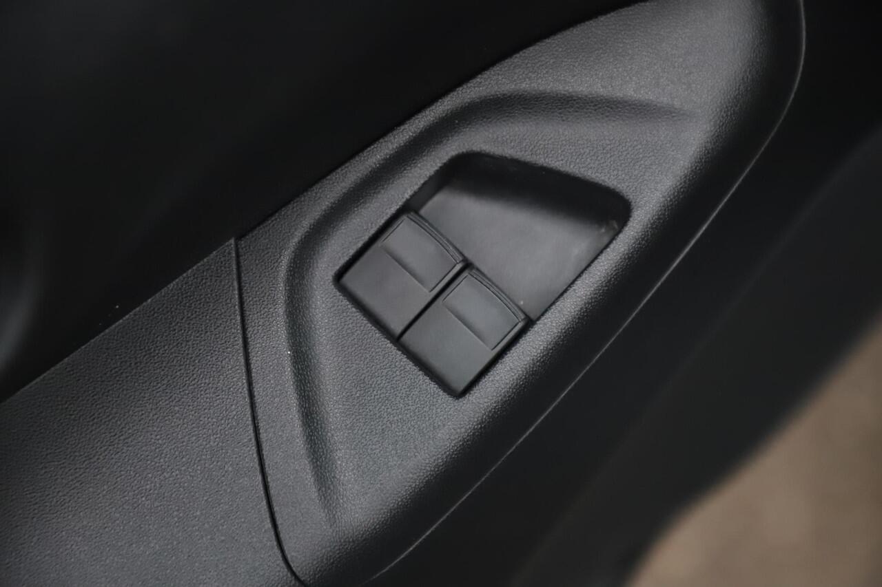 Toyota AYGO 1.0 VVT-i x-play Automaat Carplay Android/Navigatie Achteruitrijcamera Airco LED