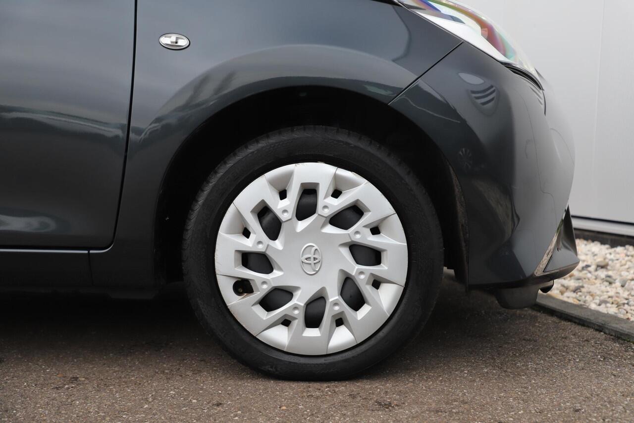 Toyota AYGO 1.0 VVT-i x-play Automaat Carplay Android/Navigatie Achteruitrijcamera Airco LED