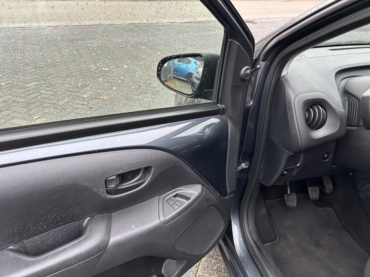 Toyota AYGO 1.0 VVT-i x-fun