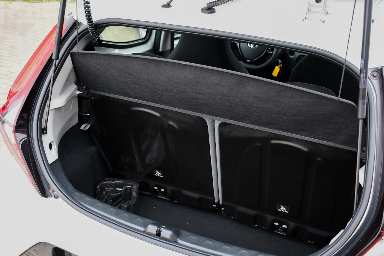 Toyota AYGO 1.0 VVT-i x-play APPLE CARPLAY/ HILL HOLD/ LED